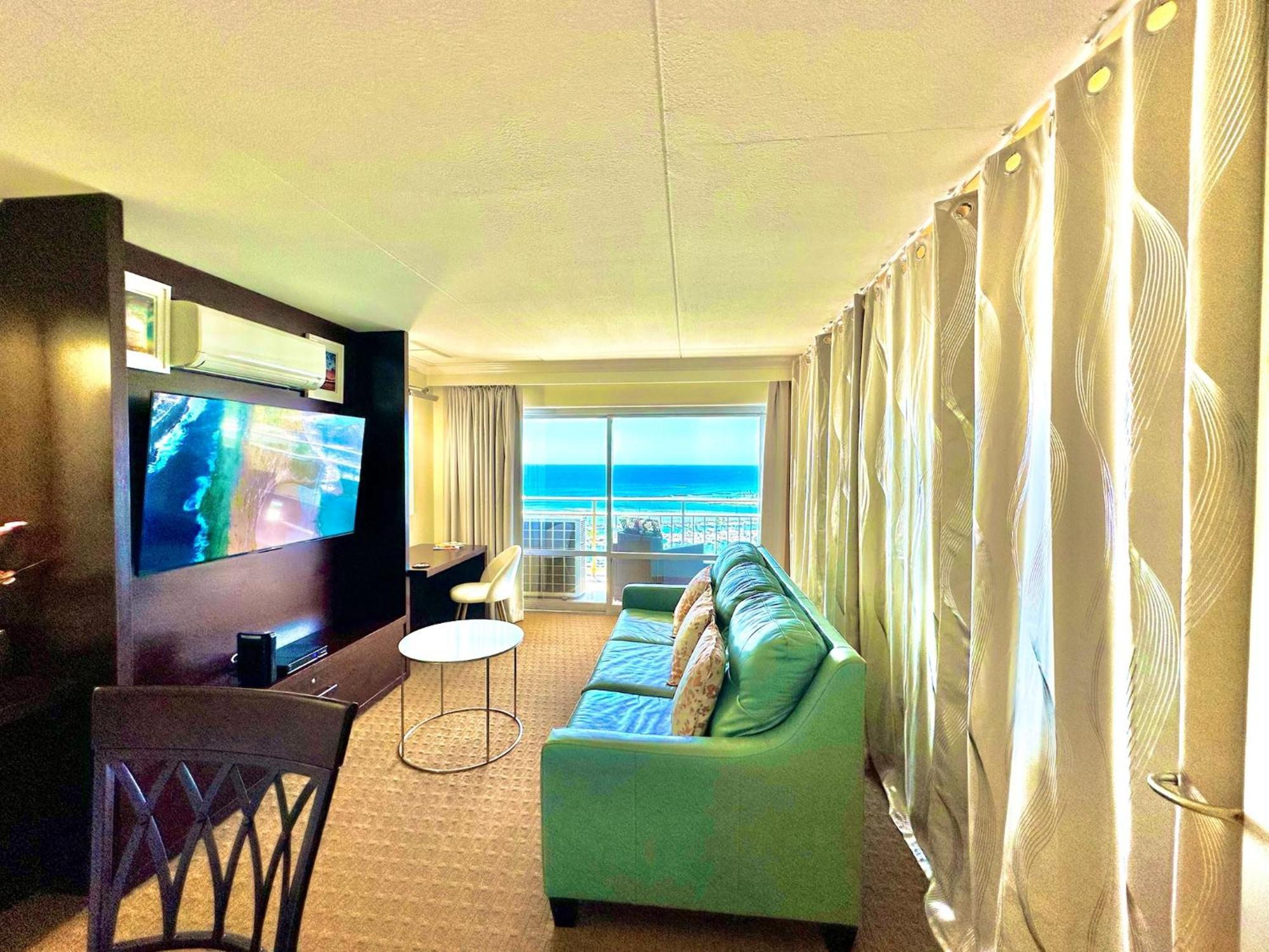 Waikiki Beach Experience! Luxury Oceanview Suite! Honolulu Exterior foto