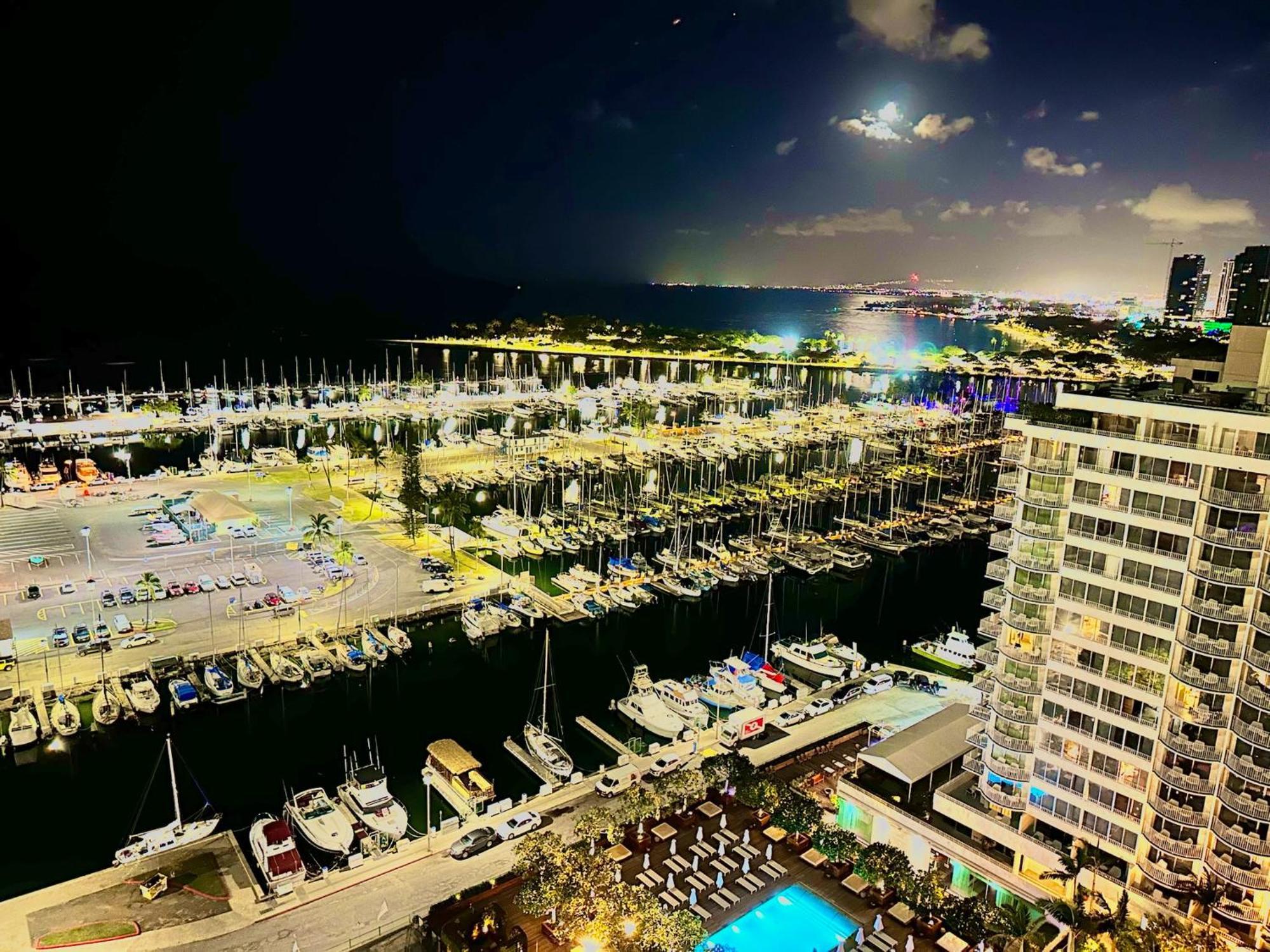 Waikiki Beach Experience! Luxury Oceanview Suite! Honolulu Exterior foto